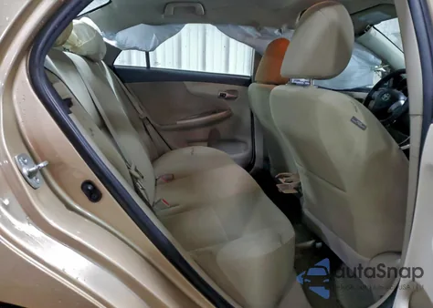 2012 Toyota Corolla Base z USA, uszkodzony, nr VIN 2T1BU4EE7CC849660